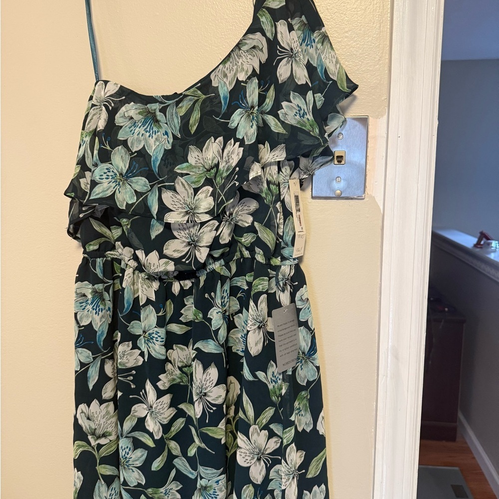 Eliza J One Shoulder Dress - Picture 4 of 4